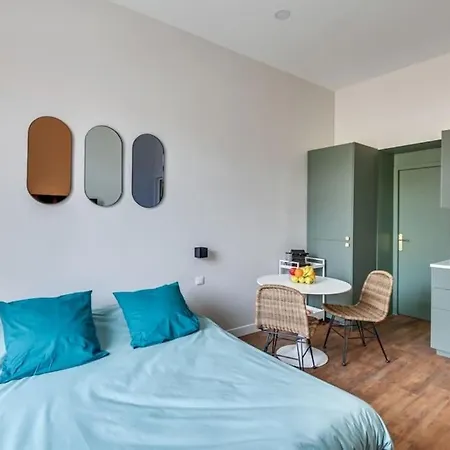 Brp Center, Sixteen-bedroom Luxury House Cannes
