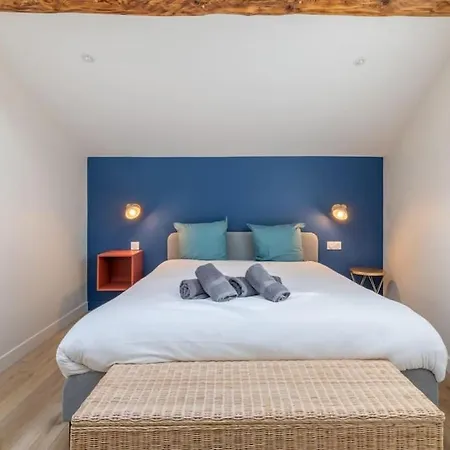 Brp Center, Sixteen-bedroom Luxury House *