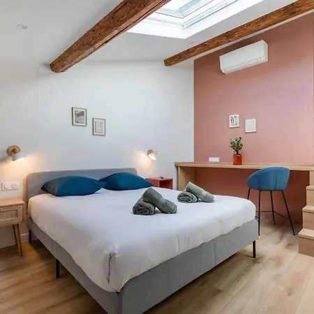 Сasa de vacaciones Brp Center, Sixteen-bedroom Luxury House